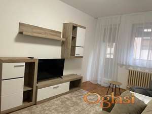 ODLIČAN NAMEŠTEN DVOSOBAN STAN U PETRA DRAPŠINA ULICI 400 EVRA